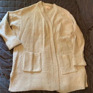 oversized & comfy gray cardigan